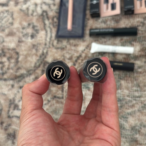 BEAUTY LOT - skincare, makeup, hair, fragrance - Picture 11 of 14